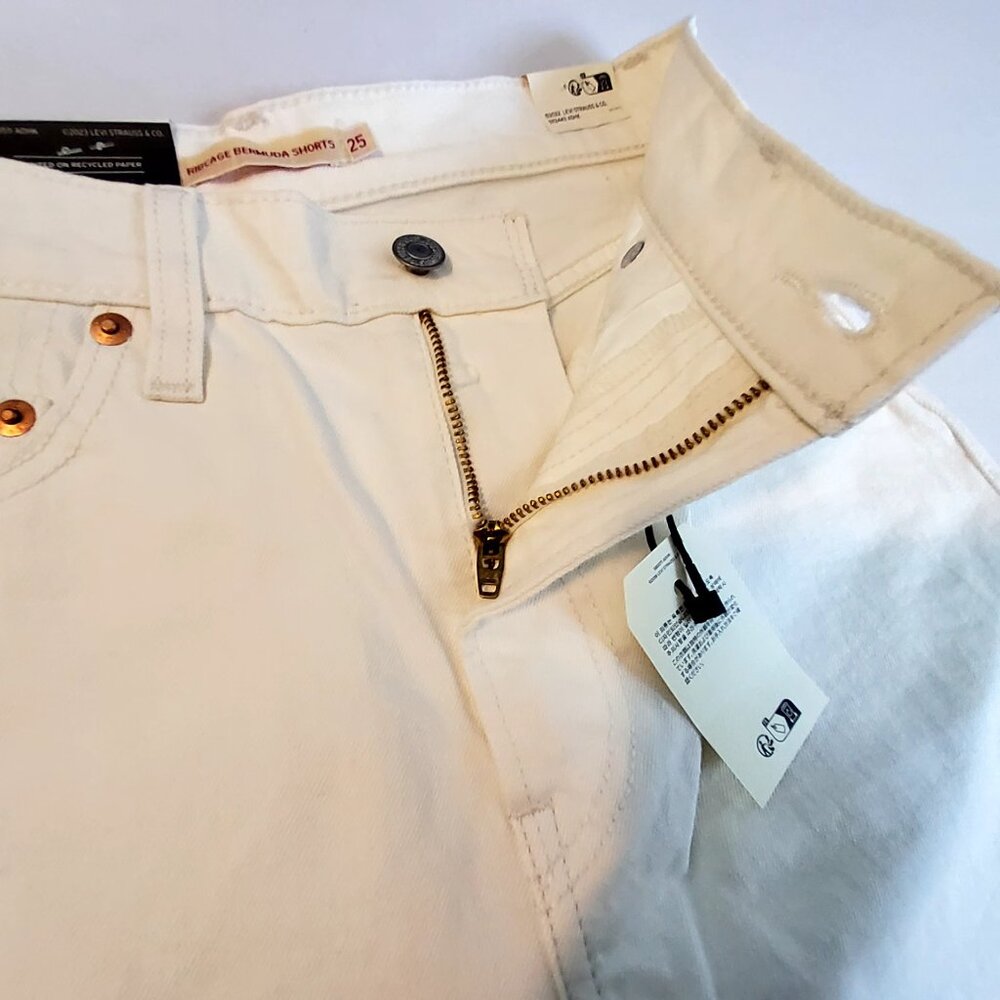 Levis Premium Ribcage Bermuda White Denim Shorts Size 25 Classic five-pocke - Picture 8 of 16